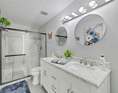 5131 Lindell Road - Photo Thumbnail 21