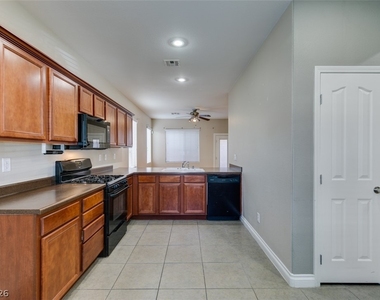 169 Almond Ridge Place - Photo Thumbnail 17