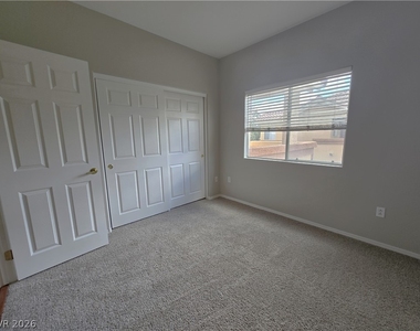 1050 E Cactus Avenue - Photo Thumbnail 20