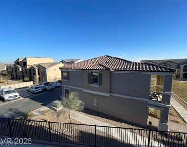 645 Bellus Place - Photo Thumbnail 18