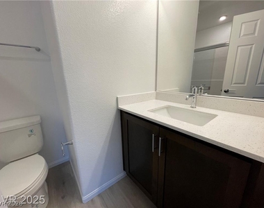 645 Bellus Place - Photo Thumbnail 14
