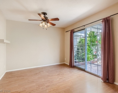 1045 Grammy Drive - Photo Thumbnail 4
