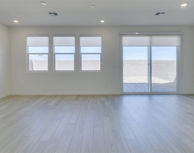 650 Moonlit Lake Lane - Photo Thumbnail 22
