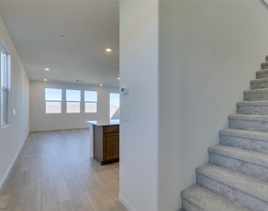 650 Moonlit Lake Lane - Photo Thumbnail 2