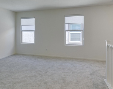 650 Moonlit Lake Lane - Photo Thumbnail 24