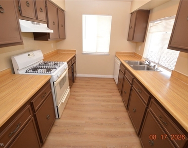 5267 Del Gado Drive - Photo Thumbnail 5