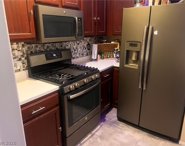1613 Cardinal Bluff Drive - Photo Thumbnail 17