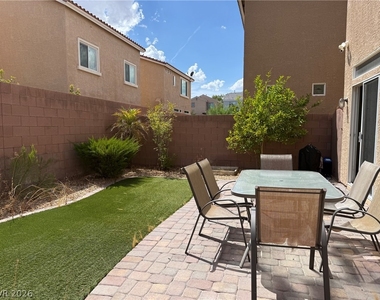 6073 Crown Palms Avenue - Photo Thumbnail 28