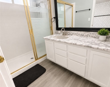 7945 Cherry Valley Circle - Photo Thumbnail 7