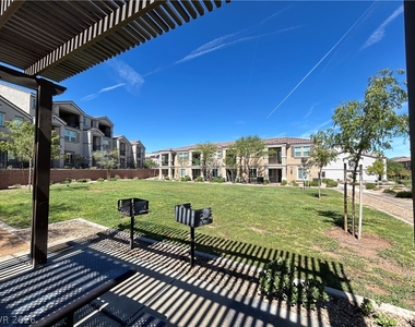 661 Foam Flower Lane - Photo Thumbnail 18