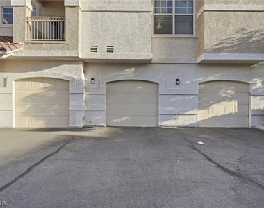 8555 W Russell Road - Photo Thumbnail 4