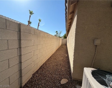 2108 Sunset Vista Avenue - Photo Thumbnail 14