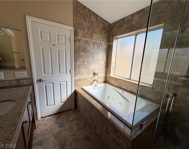 2108 Sunset Vista Avenue - Photo Thumbnail 10