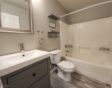 8253 Wildwood Glen Drive - Photo Thumbnail 28