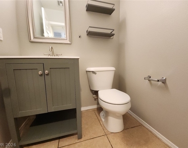 8253 Wildwood Glen Drive - Photo Thumbnail 15