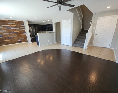 8253 Wildwood Glen Drive - Photo Thumbnail 2