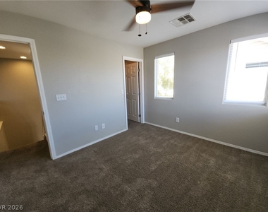 8253 Wildwood Glen Drive - Photo Thumbnail 32