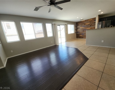 8253 Wildwood Glen Drive - Photo Thumbnail 1