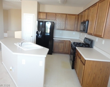 7018 Pacific Coast Street - Photo Thumbnail 9