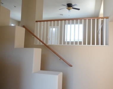 7018 Pacific Coast Street - Photo Thumbnail 3