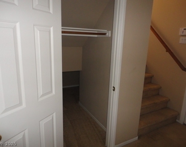 7018 Pacific Coast Street - Photo Thumbnail 26