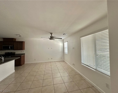 3638 Tripoli Cove Avenue - Photo Thumbnail 4