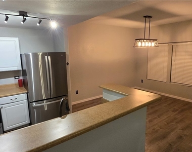 8250 N Grand Canyon Drive - Photo Thumbnail 7