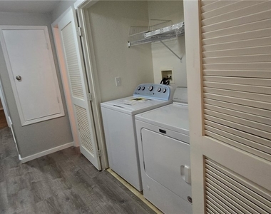8250 N Grand Canyon Drive - Photo Thumbnail 3