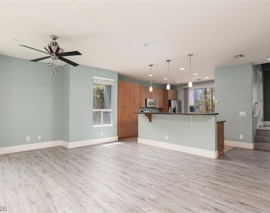 9050 W Tropicana Avenue - Photo Thumbnail 12