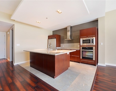 4471 Dean Martin Drive - Photo Thumbnail 6