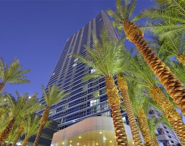 4471 Dean Martin Drive - Photo Thumbnail 15