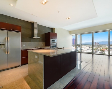 4471 Dean Martin Drive - Photo Thumbnail 5
