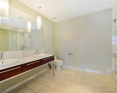 4471 Dean Martin Drive - Photo Thumbnail 11