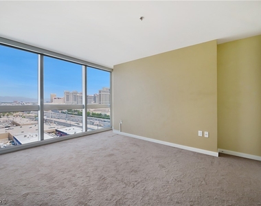 4471 Dean Martin Drive - Photo Thumbnail 9