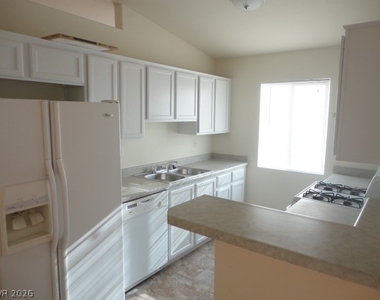 4014 Dripping Springs Avenue - Photo Thumbnail 6