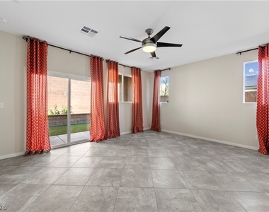 7939 Torreys Peak Street - Photo Thumbnail 12