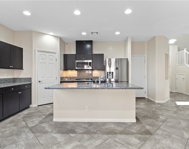 7939 Torreys Peak Street - Photo Thumbnail 13