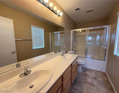 8816 Pine Pitch Drive - Photo Thumbnail 10