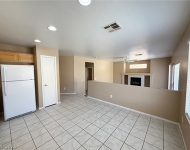 8816 Pine Pitch Drive - Photo Thumbnail 2