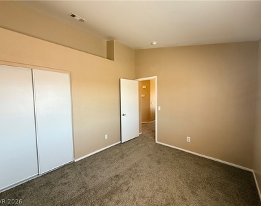 8816 Pine Pitch Drive - Photo Thumbnail 6