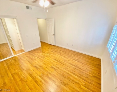 5415 W Harmon Avenue - Photo Thumbnail 11