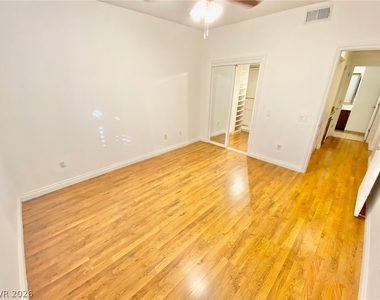 5415 W Harmon Avenue - Photo Thumbnail 9