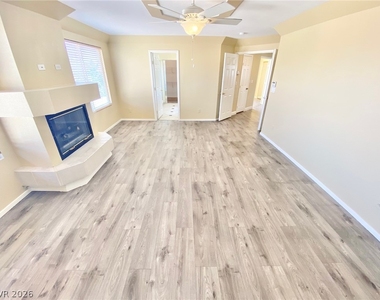 8482 Canvas Vest Court - Photo Thumbnail 39