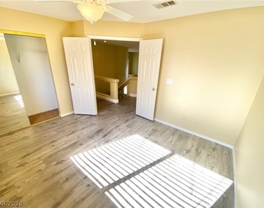 8482 Canvas Vest Court - Photo Thumbnail 35