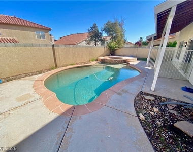 8482 Canvas Vest Court - Photo Thumbnail 14