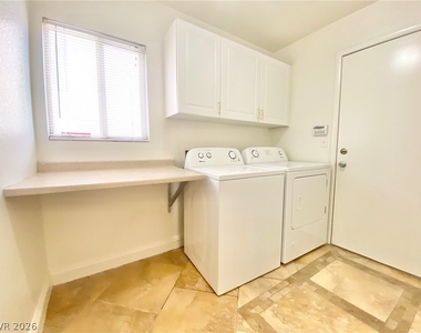 8482 Canvas Vest Court - Photo Thumbnail 17
