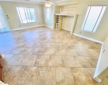 8482 Canvas Vest Court - Photo Thumbnail 11