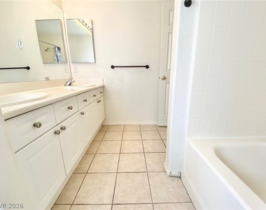 8482 Canvas Vest Court - Photo Thumbnail 31