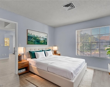 4730 Nara Vista Way - Photo Thumbnail 15