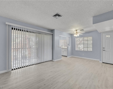 4730 Nara Vista Way - Photo Thumbnail 25